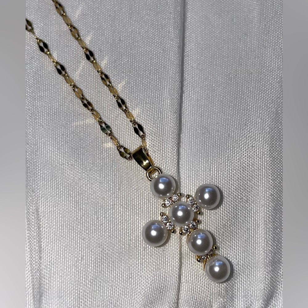 18K Gold-Plated Necklace with Pearls & Stones Cross Pendant